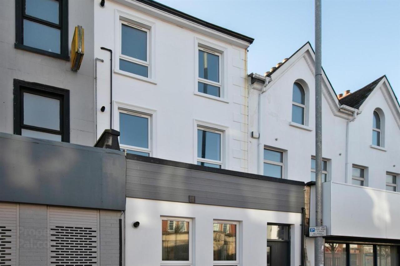 Central Belfast Modern Apartment Great Location Free Parking Bagian luar foto